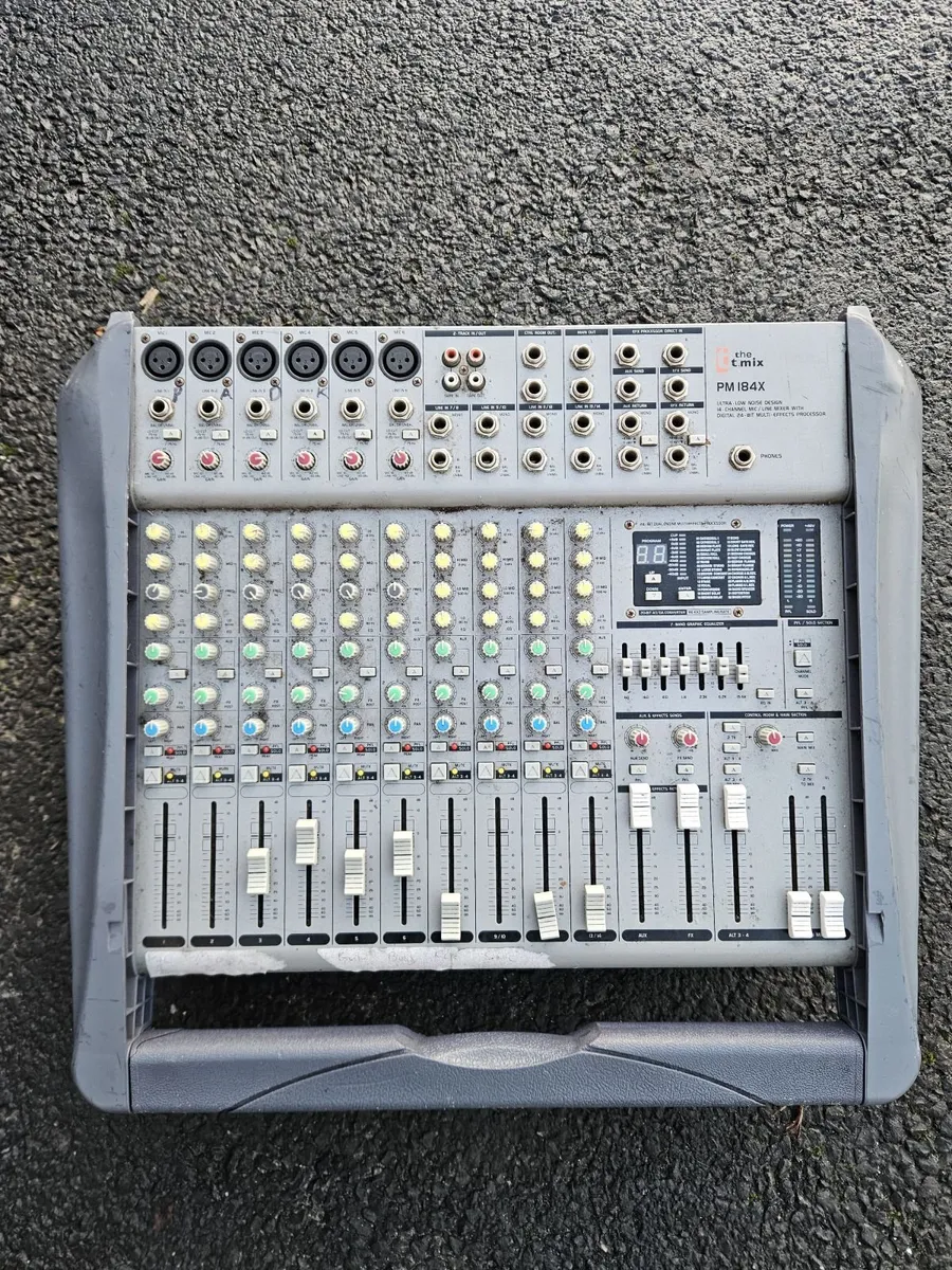 4 Sound speaker with desk and cables - Image 1