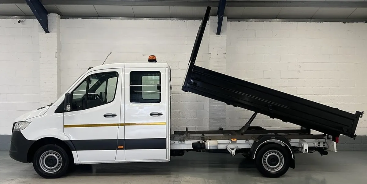 2023 Mercedes-Benz Sprinter Tipper Van - Image 4