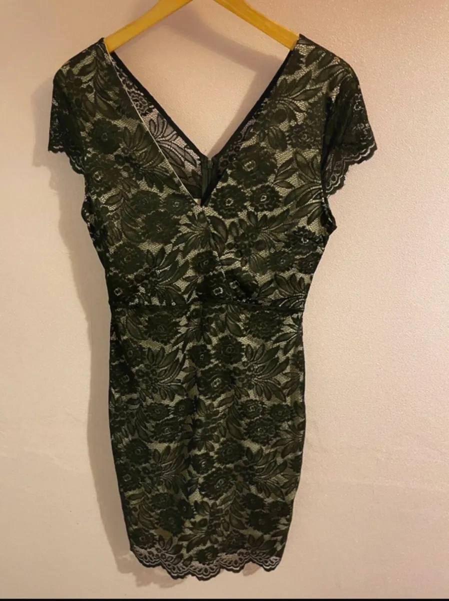 Womans dress - Image 1