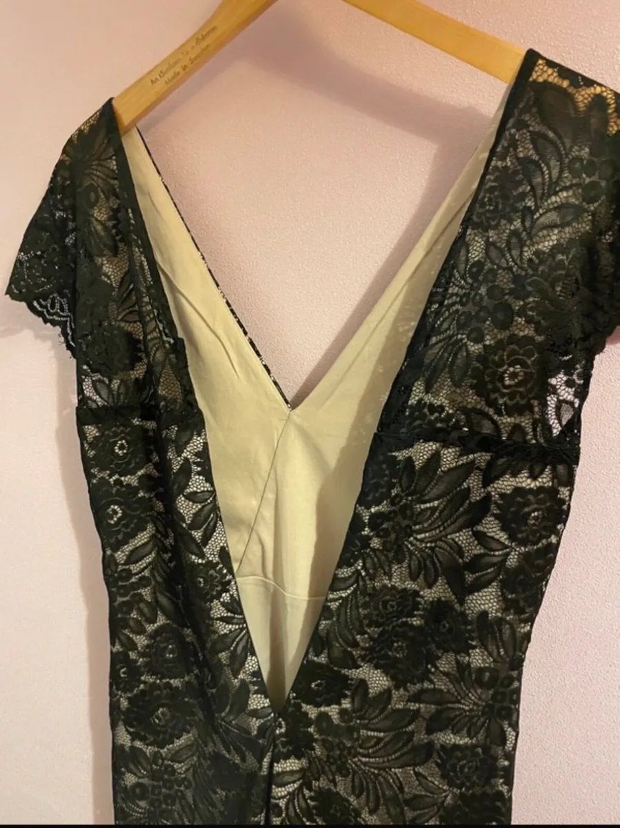 Womans dress - Image 2