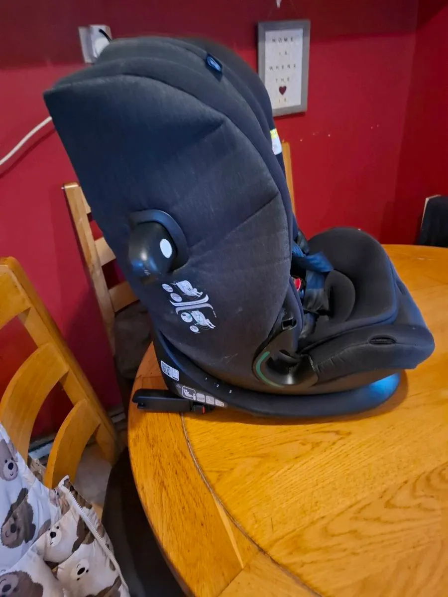 Car seat - Image 2