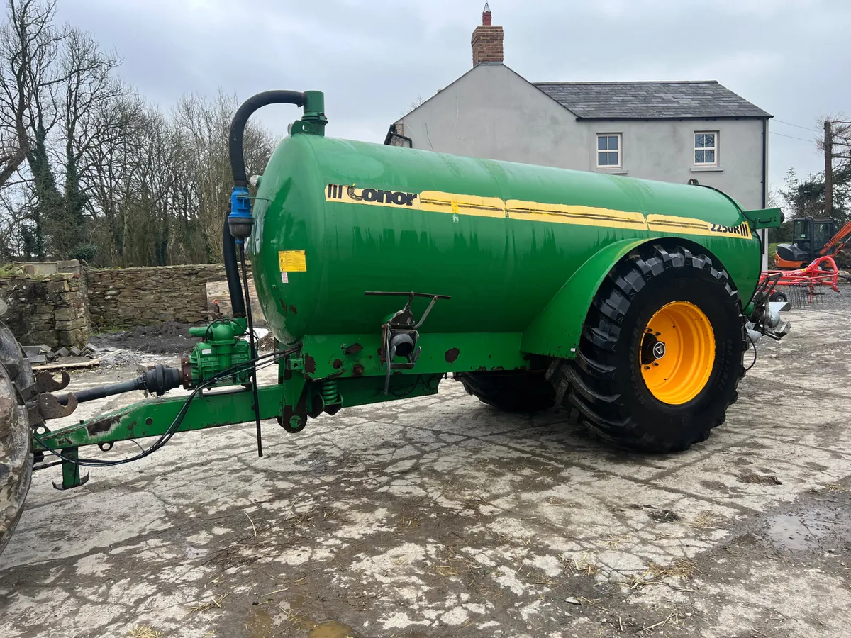 Conor 2250 Tank - Image 2