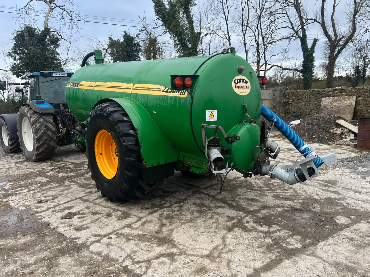 Conor 2250 Tank - Image 3