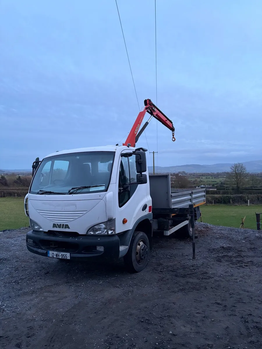 Daewoo Avia 7.5 ton crane hiab - Image 1