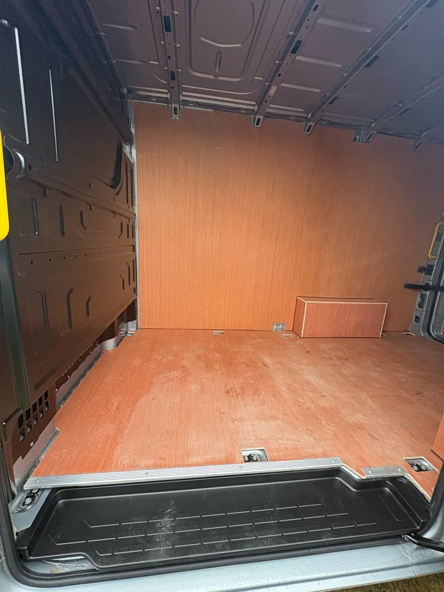 Vw crafter lining - Image 1