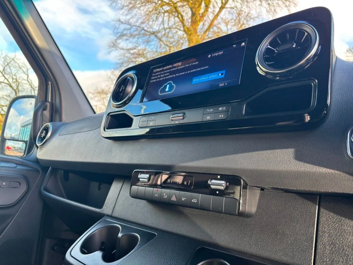 Mercedes-Benz Sprinter SELECT - Image 4