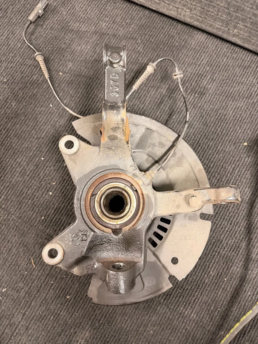 Nissan Juke F16 /Wheel hub / Caliper / Brake disc - Image 3