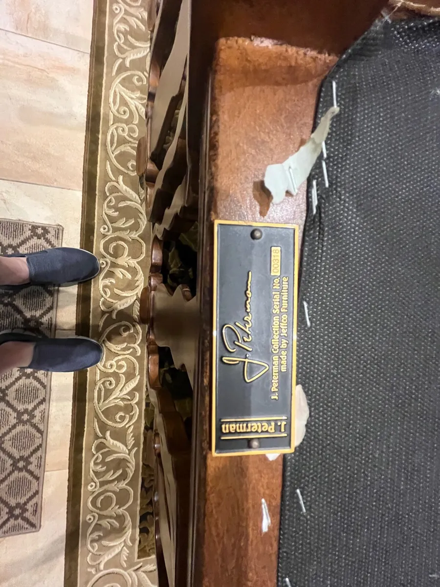 Italian oak dining room table +8 chairs +2carvers - Image 1