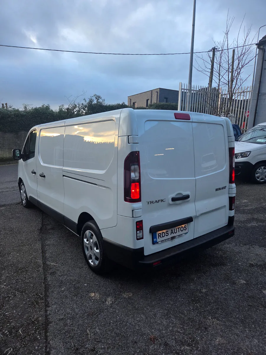 🔥23 RENAULT TRAFFIC HIGH SPEC🔥 - Image 4