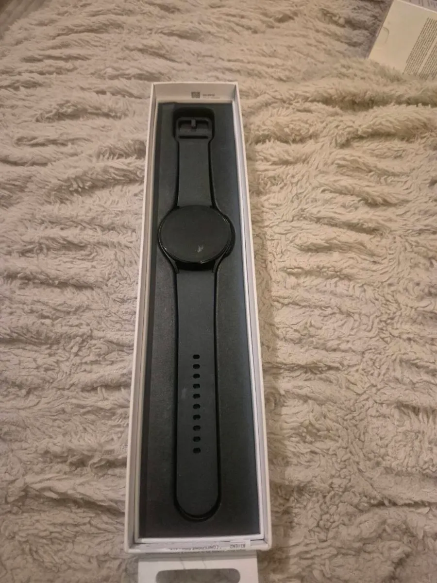 Samsung Galaxy Watch 5 - Image 2