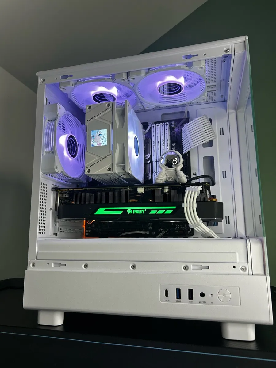 White Custo Built Gaming PC - Image 1