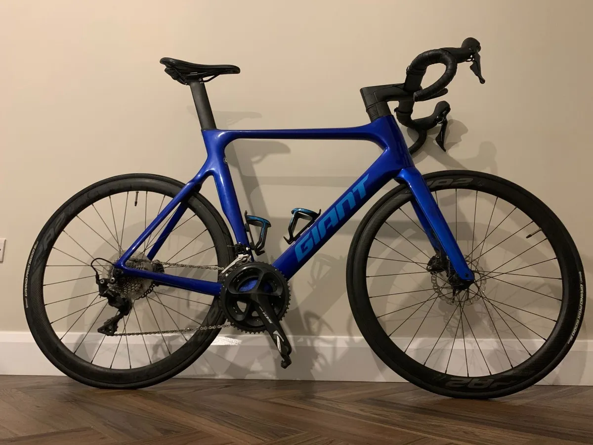 Adult Giant Propel Advanced 2 Bike - Image 1