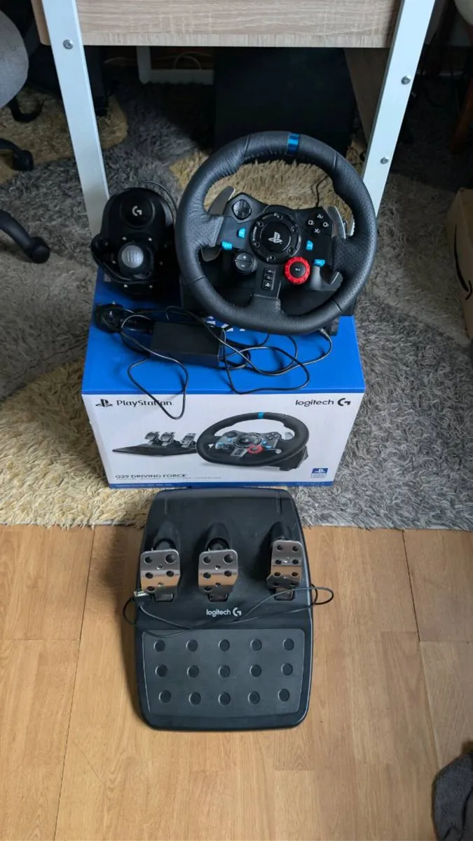 Logitech g29 bundle - Image 1