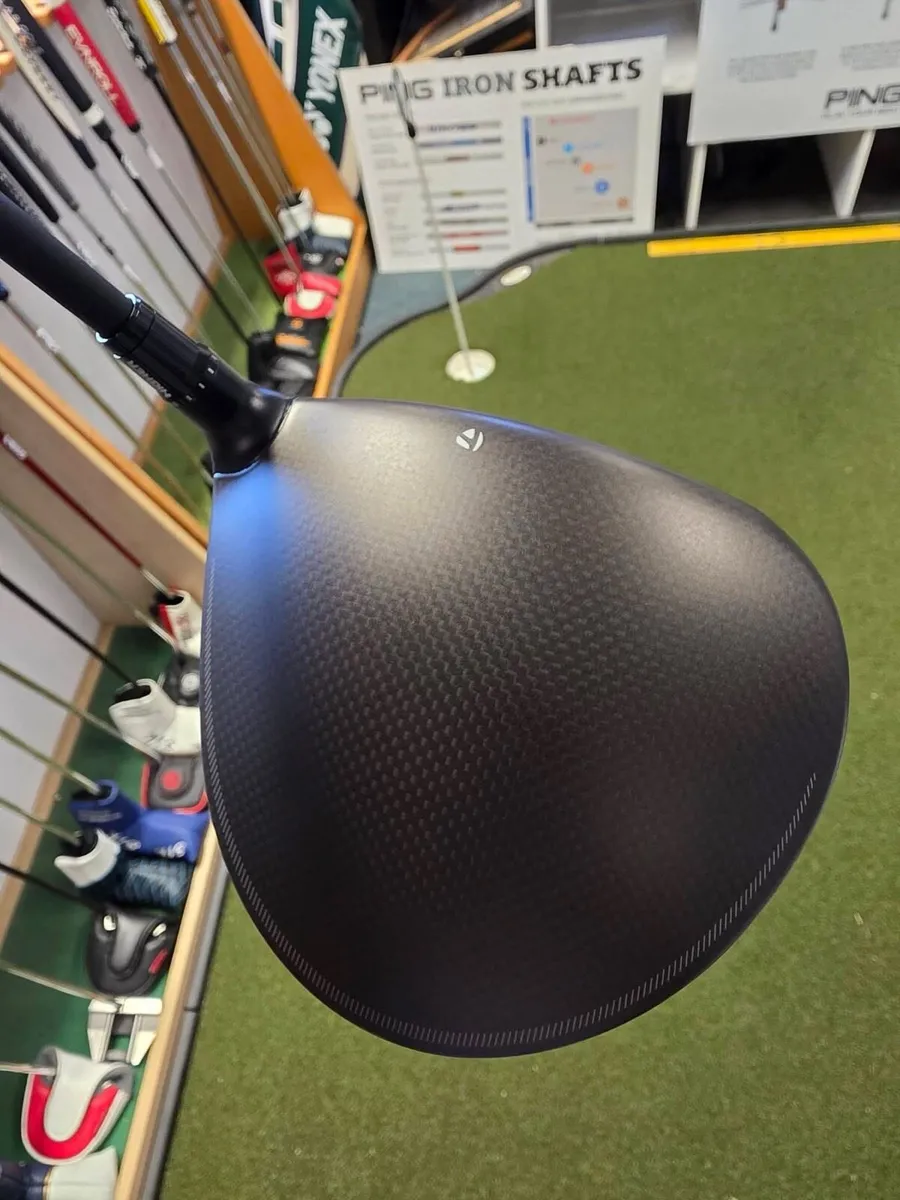 As New Taylormade Qi4D Max Driver - Image 3