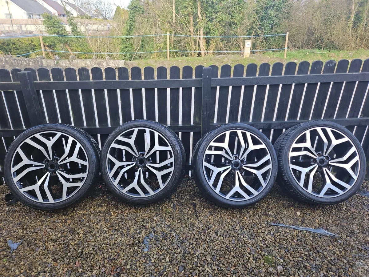 22 inch Alloys - Image 1