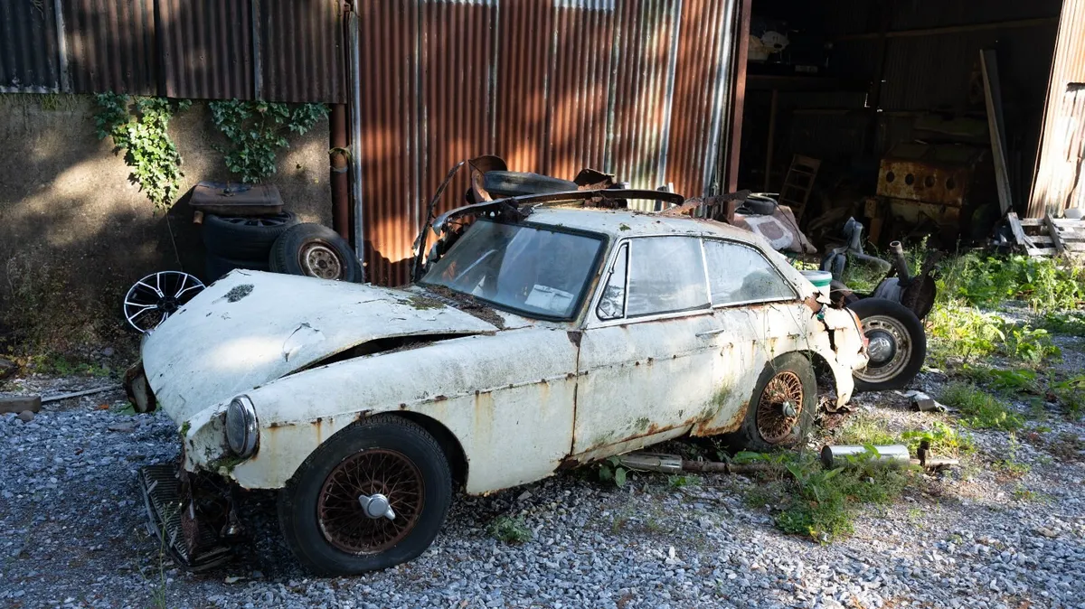 MGB GT  Barnfind - Image 1