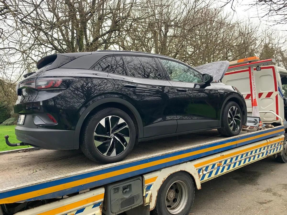 2022 VW iD4  VERY LIGHT DAMAGE - Image 1