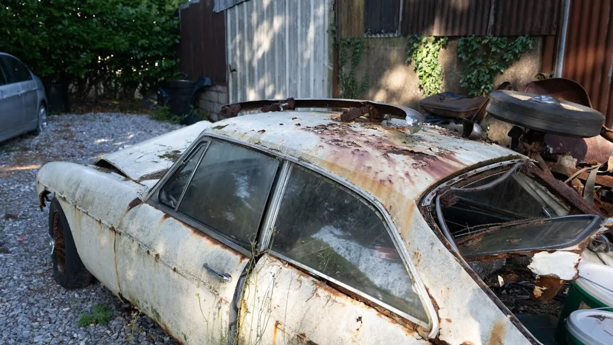 MGB GT  Barnfind - Image 2