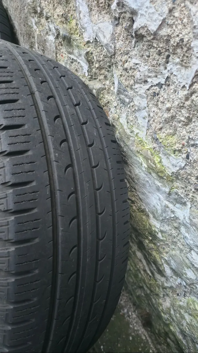 Set of 4 original 17-inch Hyundai alloy wheels - Image 3