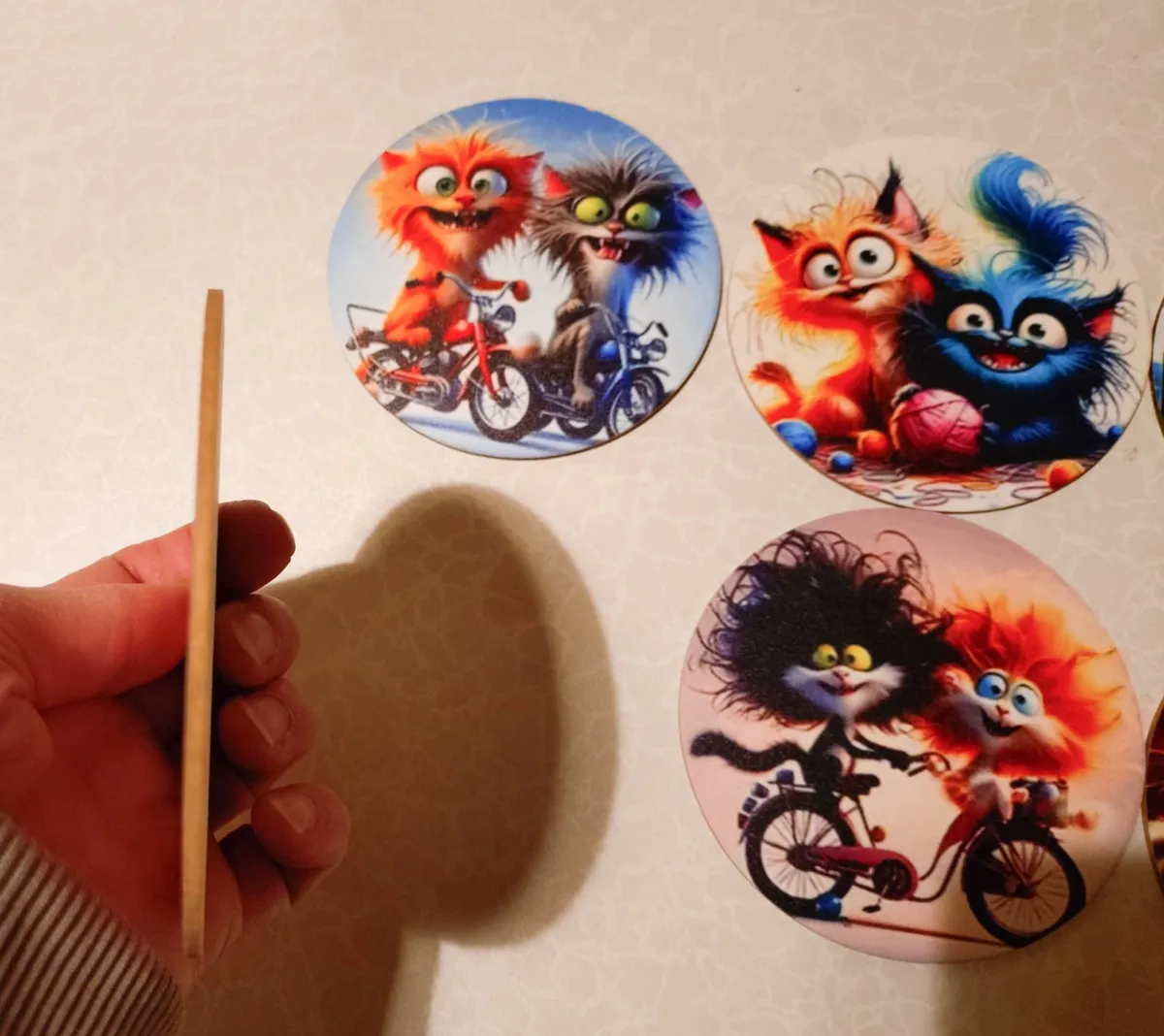 6 Cat Design, Timber Coasters (new). - Image 2