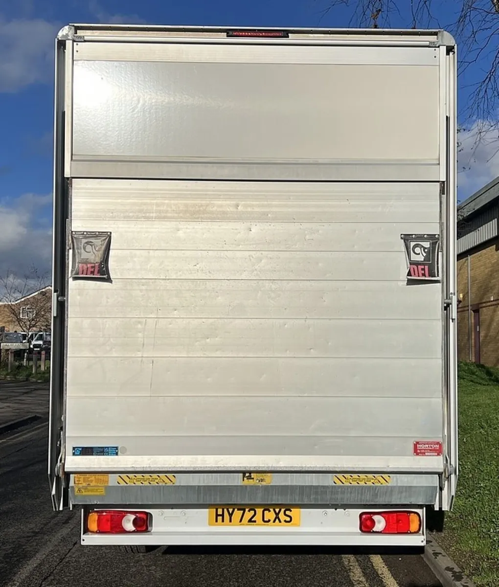2022 Renault Master Curtainsider Van - Image 2