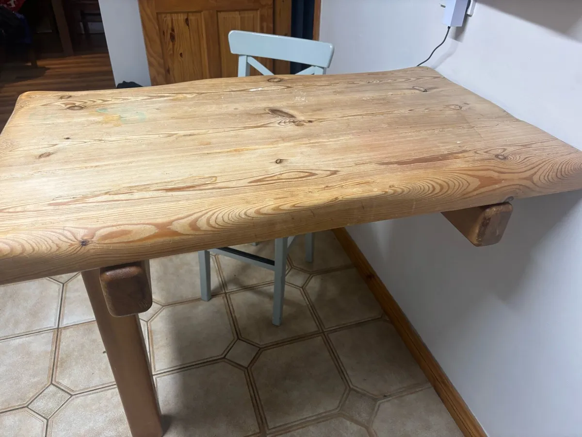 Breakfast Bar & 2chairs - Image 3