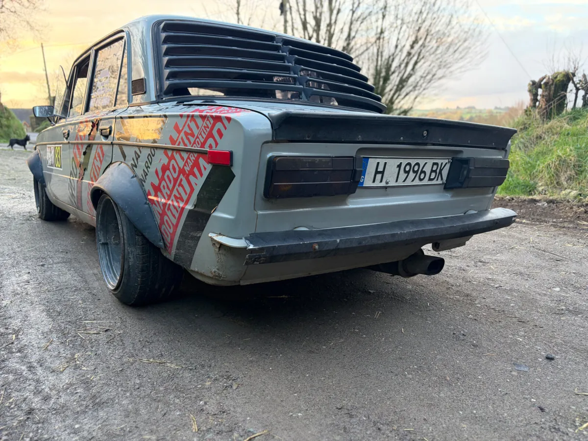79 LADA 2105 1.6 RWD IRISH REG TAX ONLY €56 - Image 4