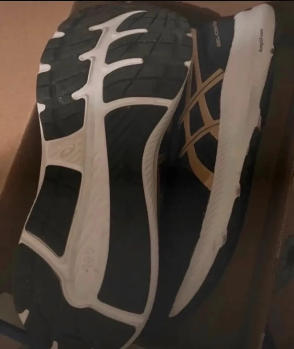 Asics Runners - Image 2