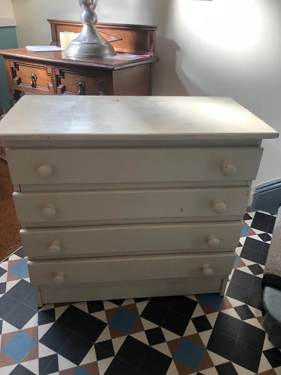 Vintage chest of drawers/four drawers - Image 1