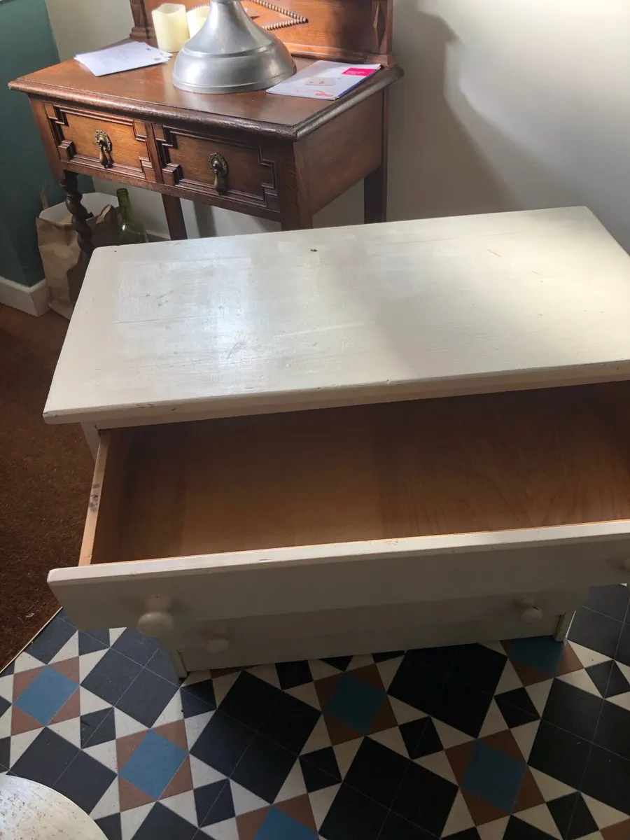 Vintage chest of drawers/four drawers - Image 4