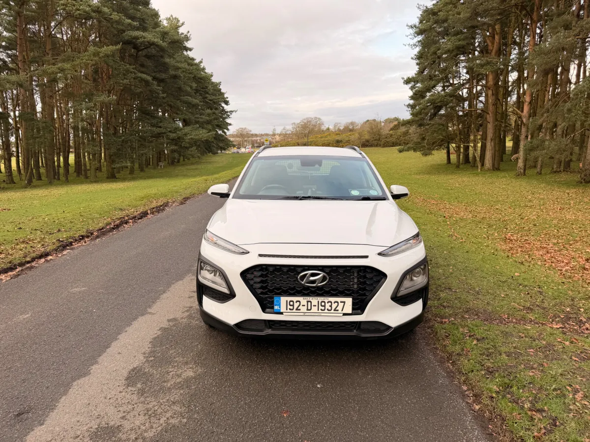 Hyundai KONA 2019 2 Seat Commercial - Image 2