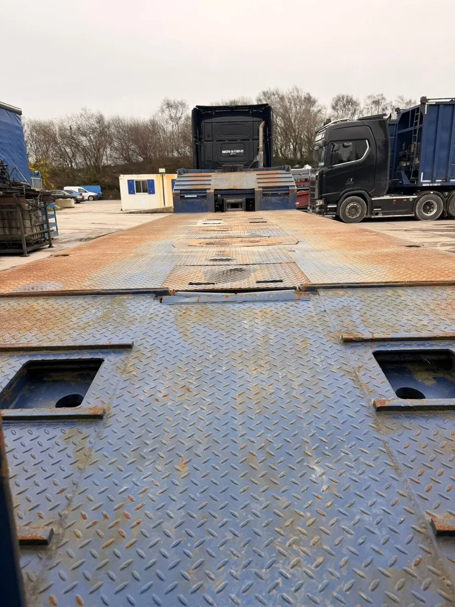 Low loader - Image 4