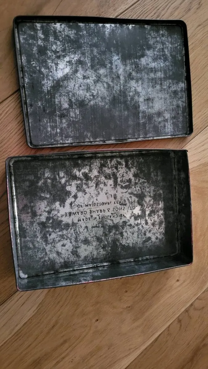 1953 vintage tin - Image 4