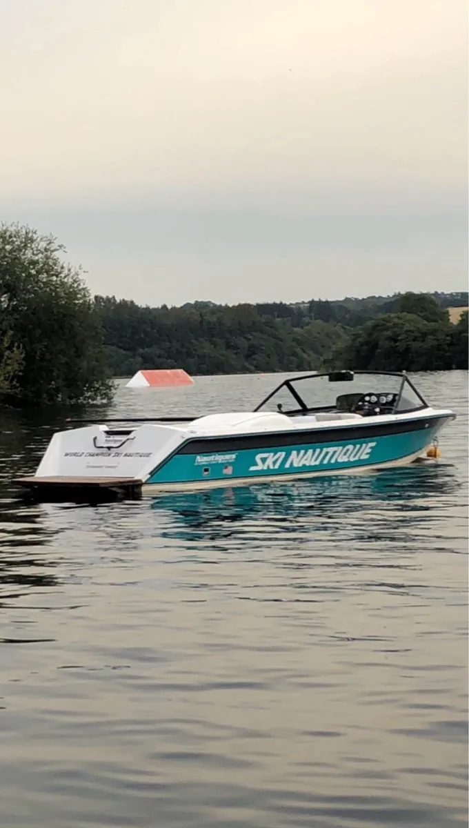 Ski Nautique - Image 1