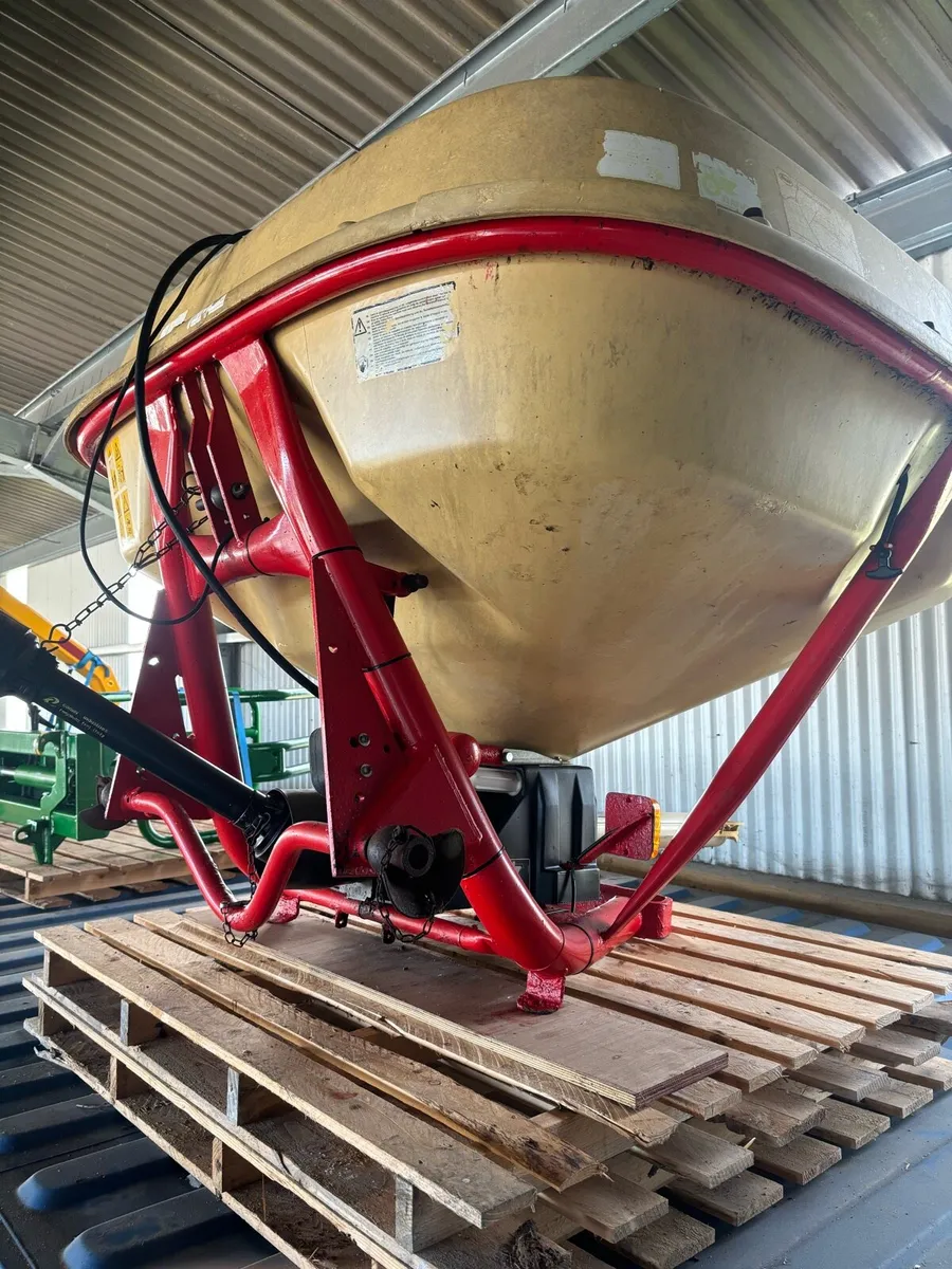 Vicon spreader - Image 2
