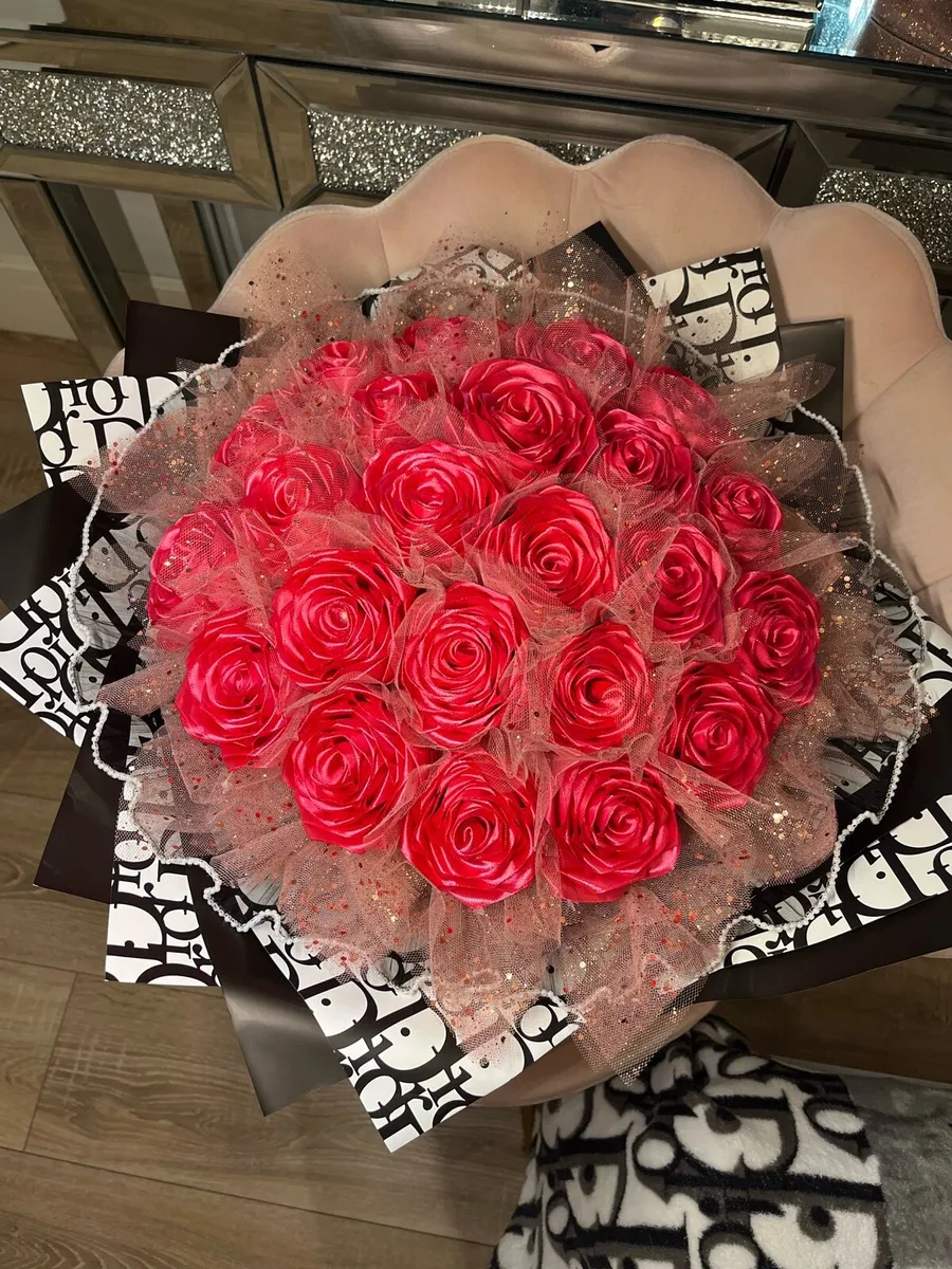 Gorgeous Fluffy Rose Pink Bouquet - Image 4