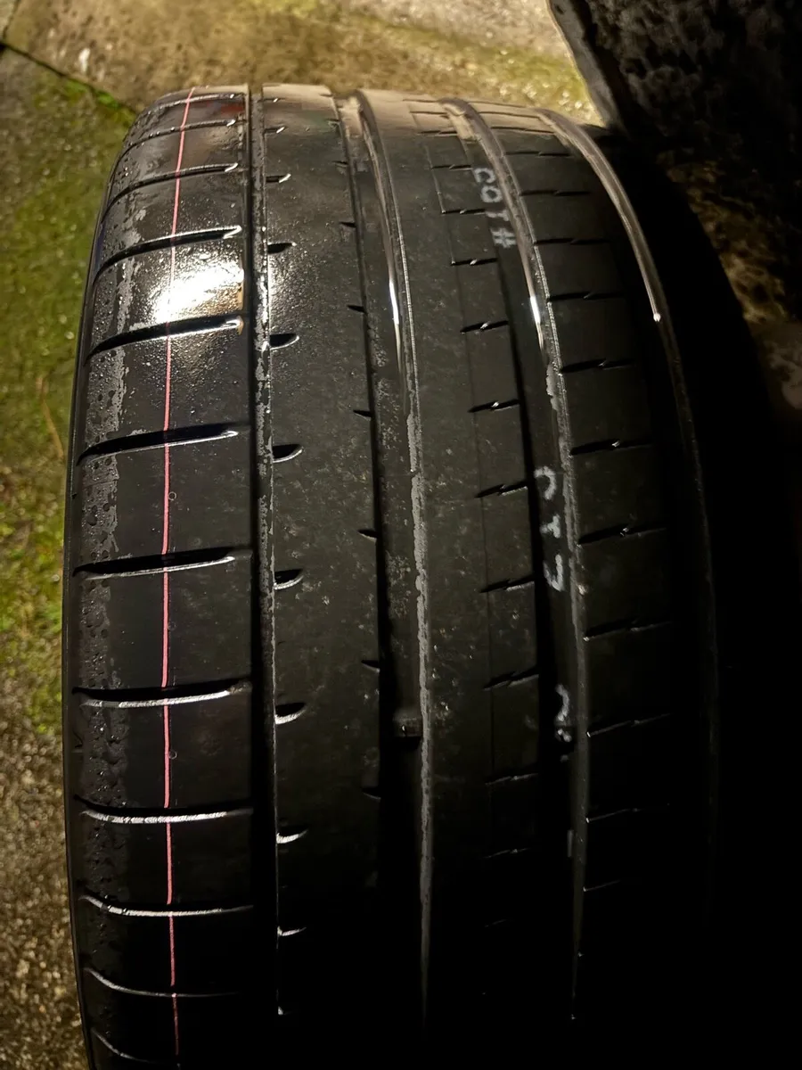 Mercedes AMG 22” Genuine OEM Black /Diamond Turned - Image 2