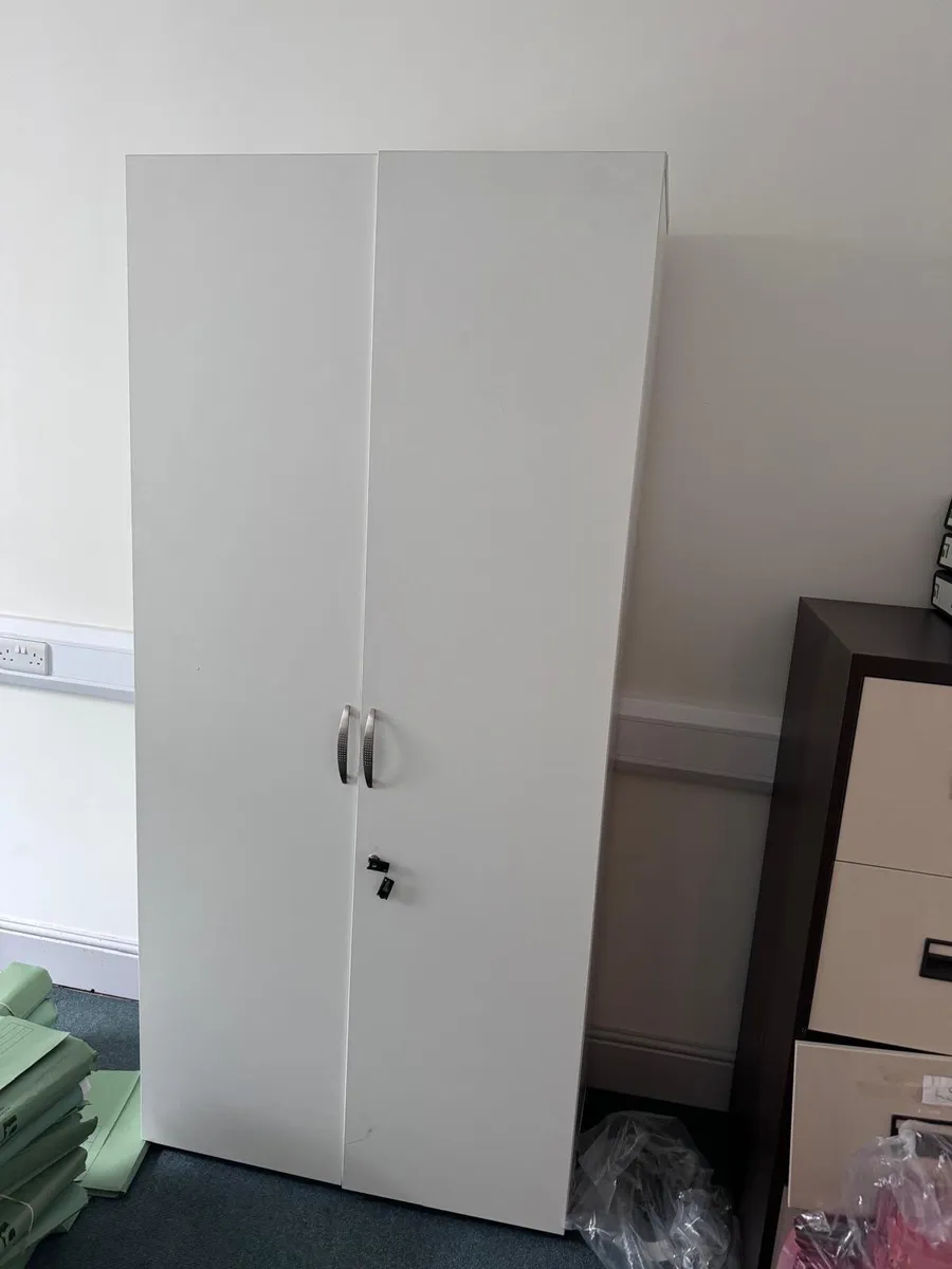 Office furniture - Image 4