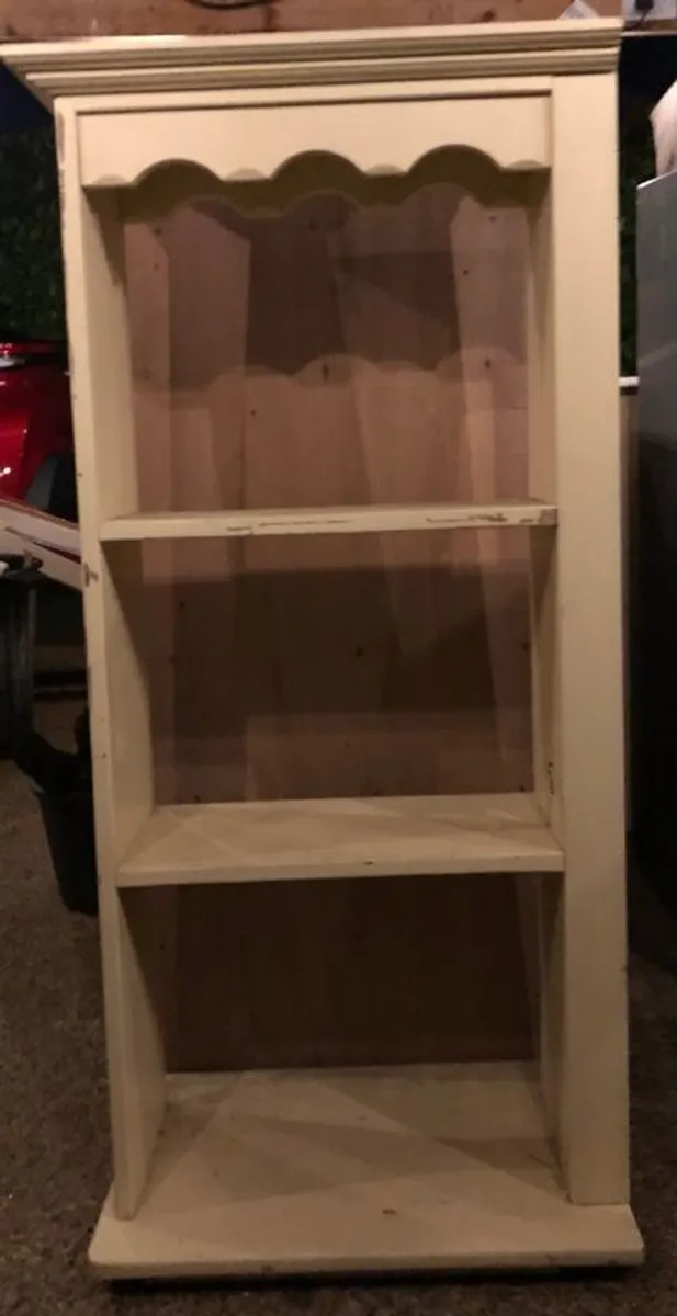 shelf unit