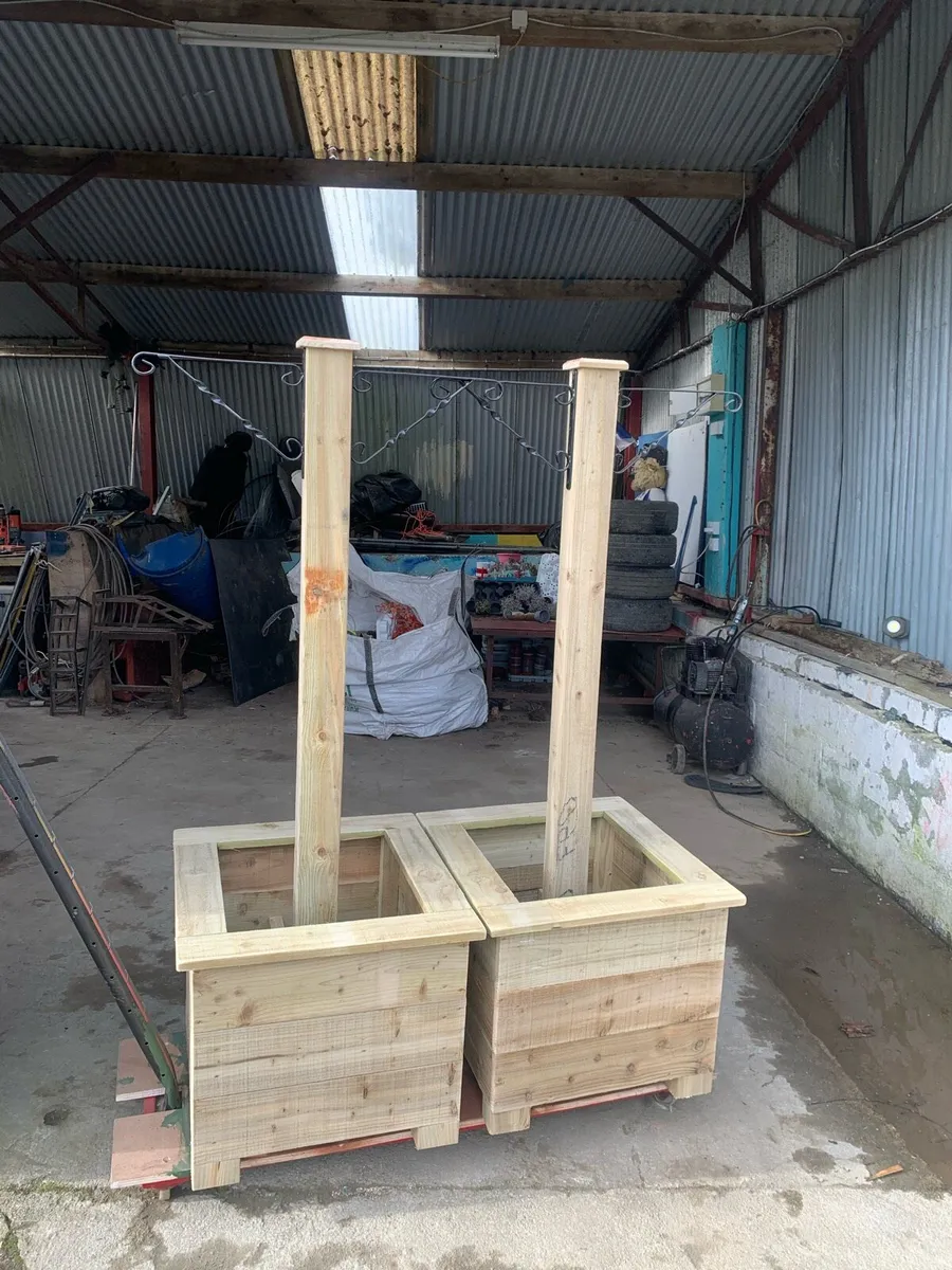 Garden planters and benches custom - Image 4