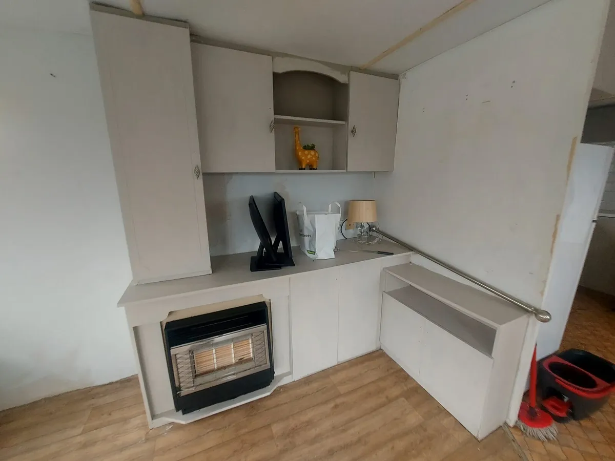 Mobile Home - Oil Central Heated - Image 2