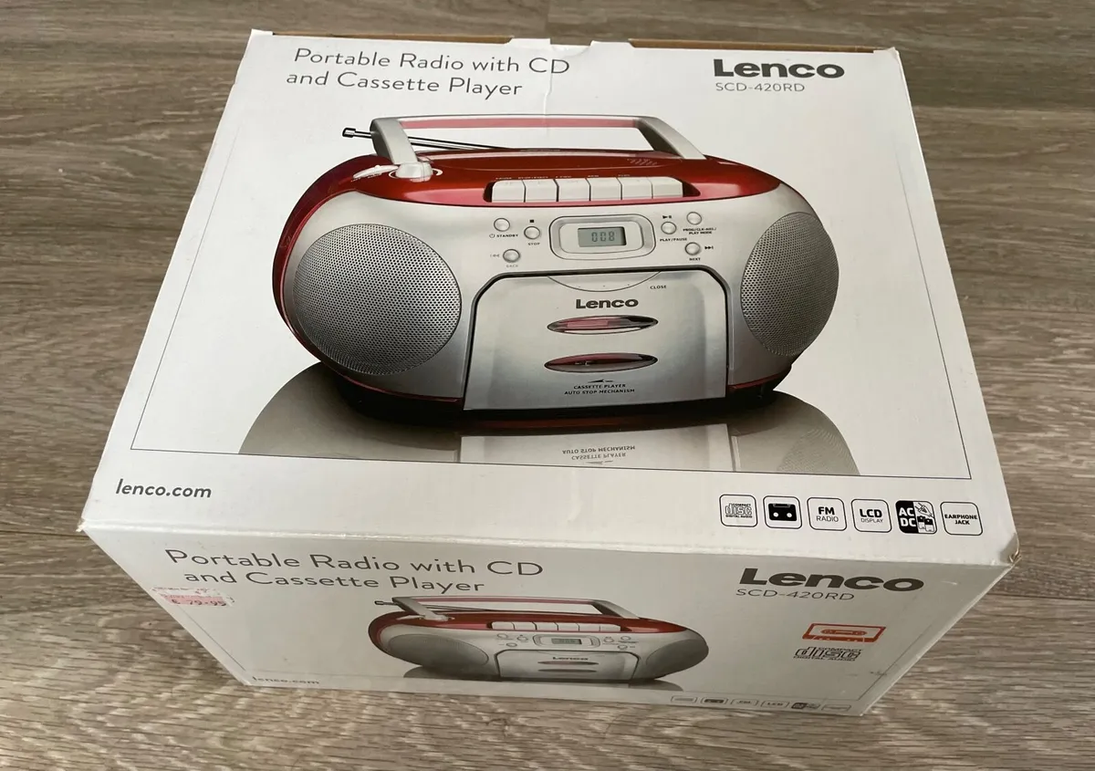 Lenco Portable Radio with CD and Cassette Player - Image 4
