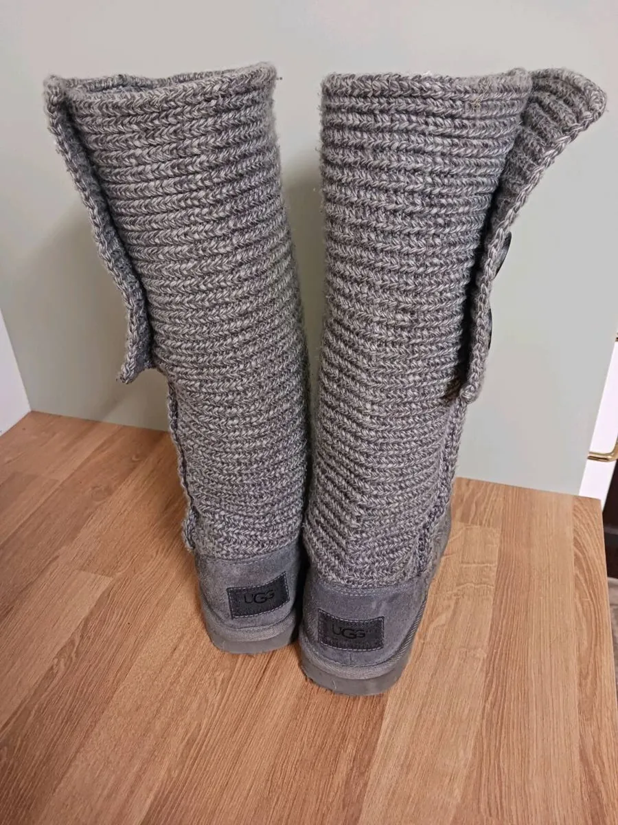 Knitted Button Ugg Boots - Image 3