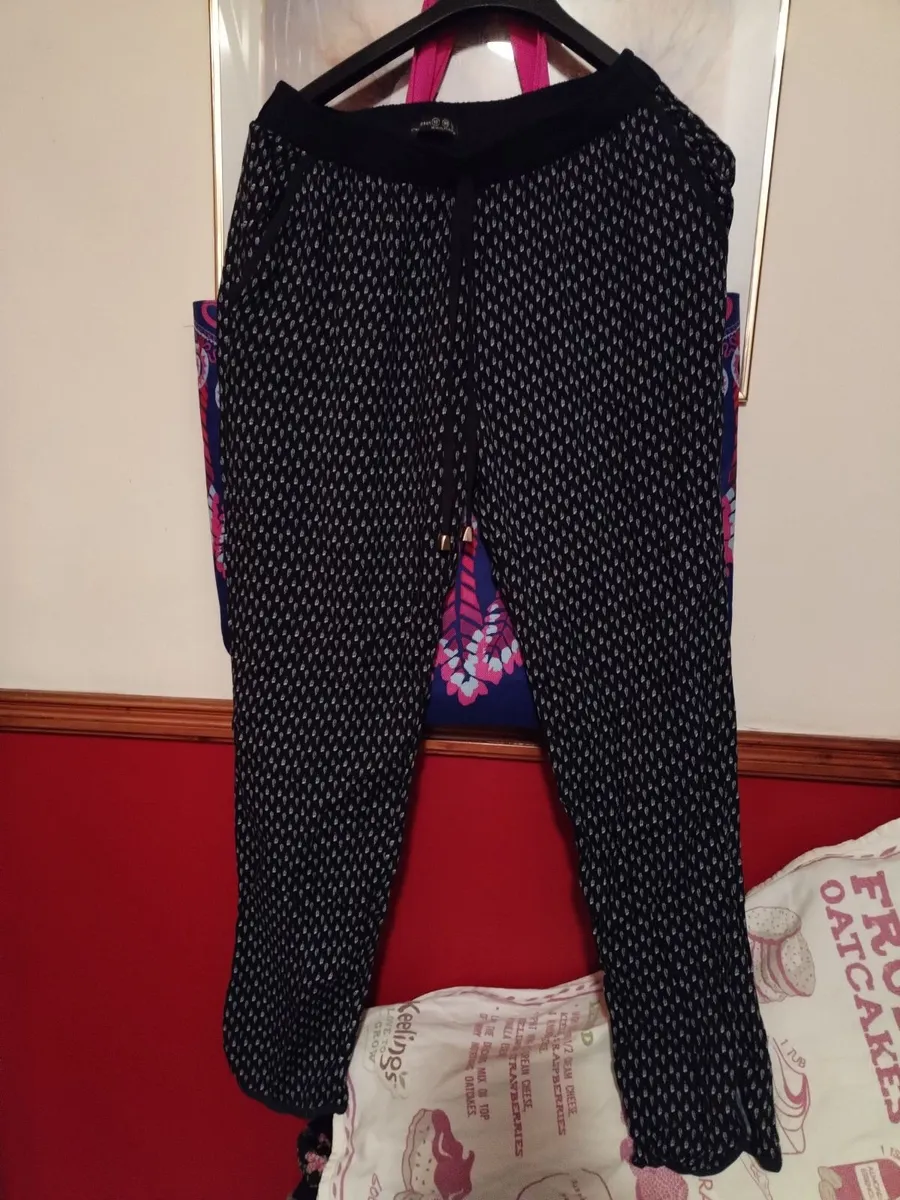 Ladies trousers - Image 3