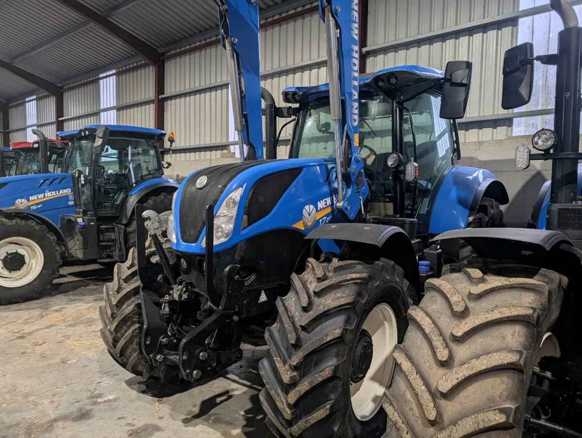 New Holland T7.210 - Image 1
