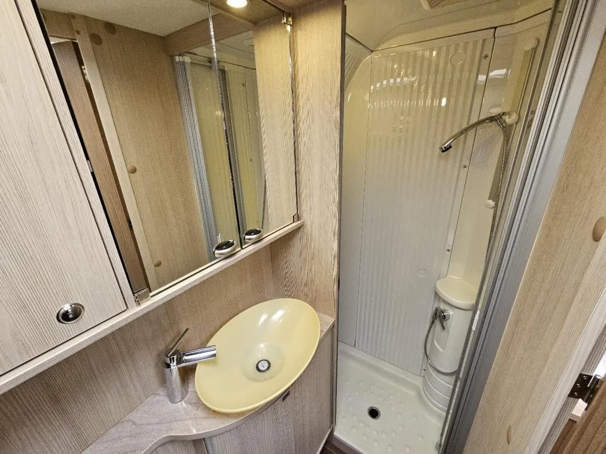 BURSTNER IT 590 FIFTY FIVE Camper - Image 4