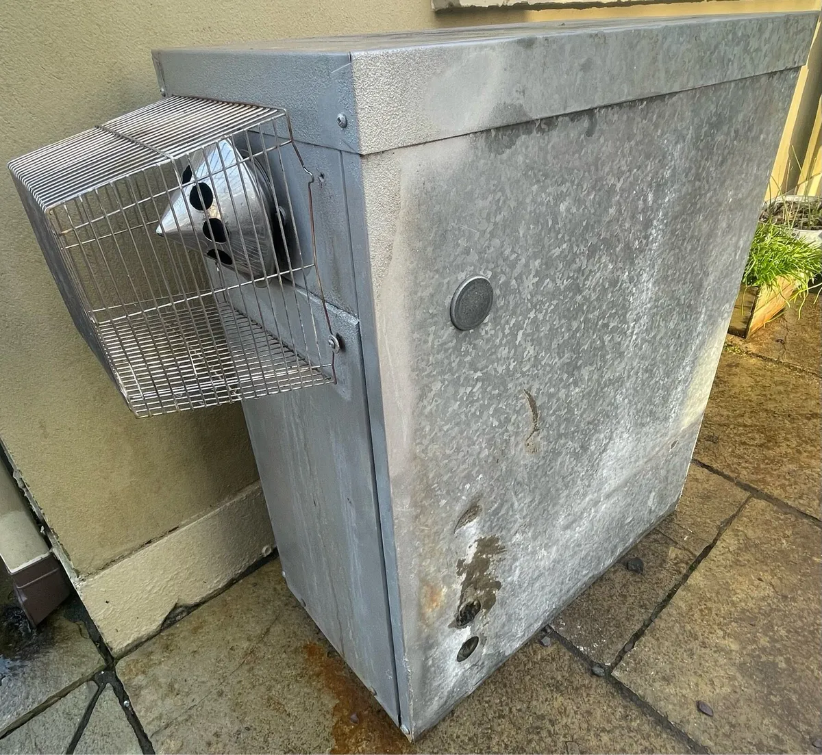 Firebird Oil Boiler & x6 New Radiators - Image 1