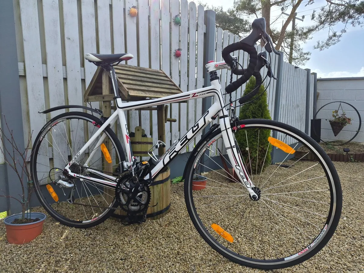 2016 FELT Z 100 ROAD BIKE - Image 2