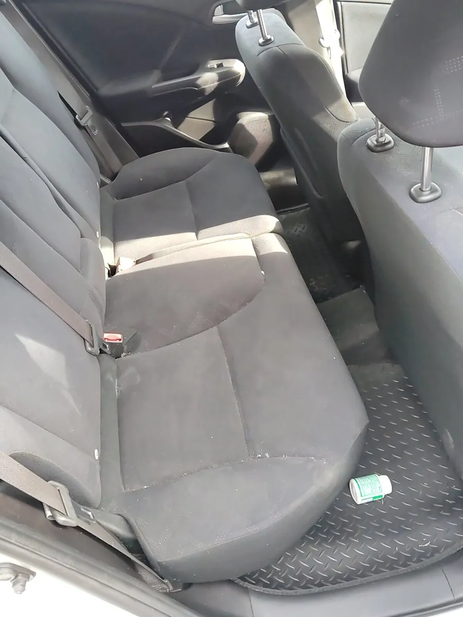 Breaking honda civic 2014 1.6 diesel - Image 4