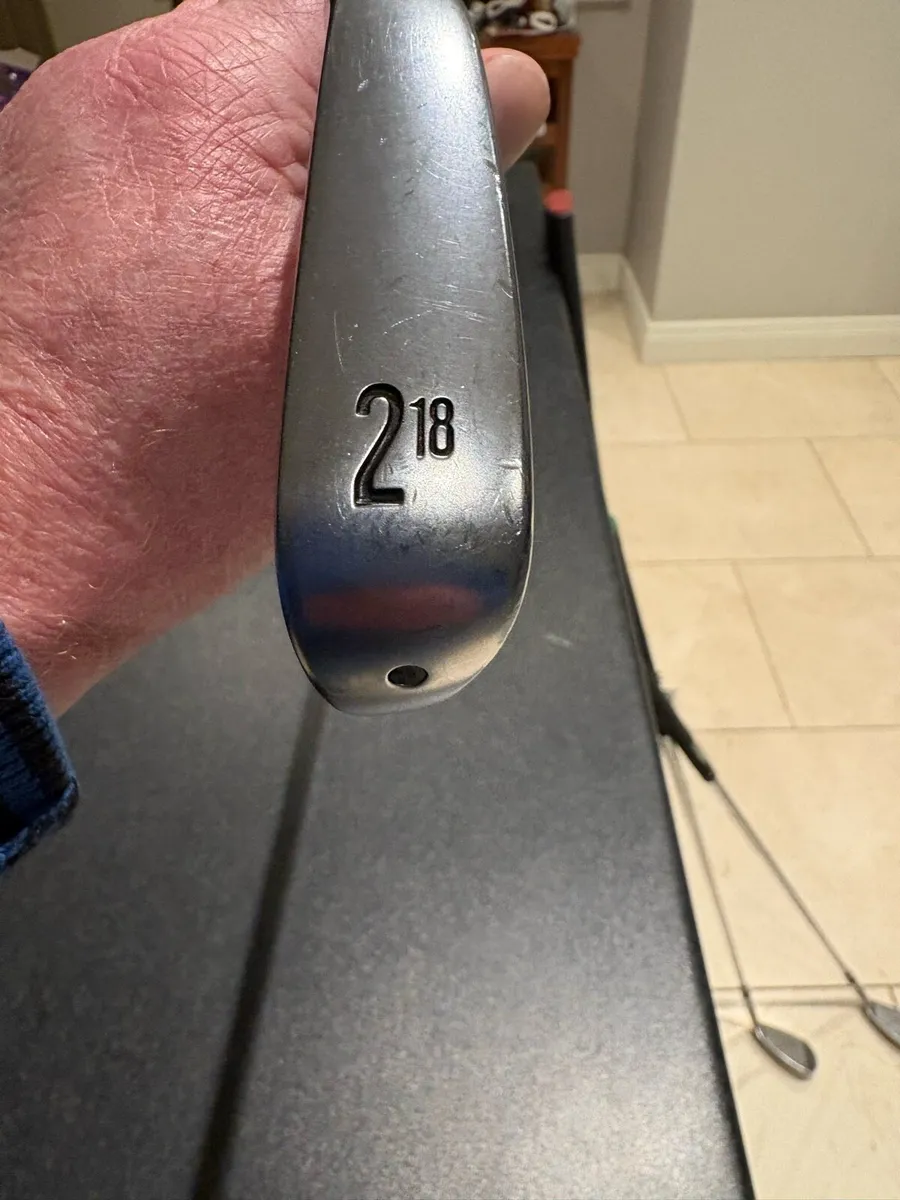 Srixon 18* driving iron - Image 1